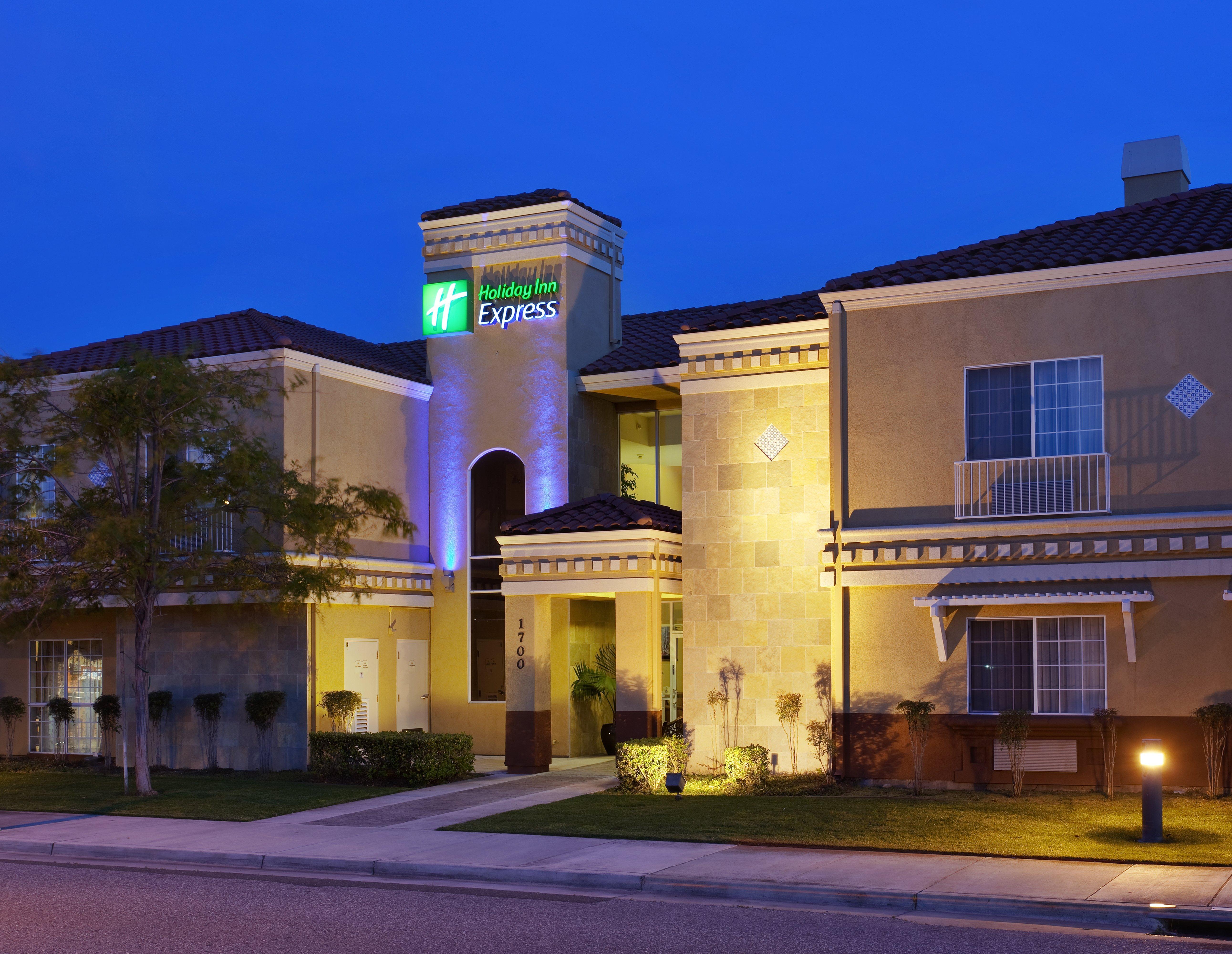 Holiday Inn Express & Suites Santa Clara By Ihg Zewnętrze zdjęcie