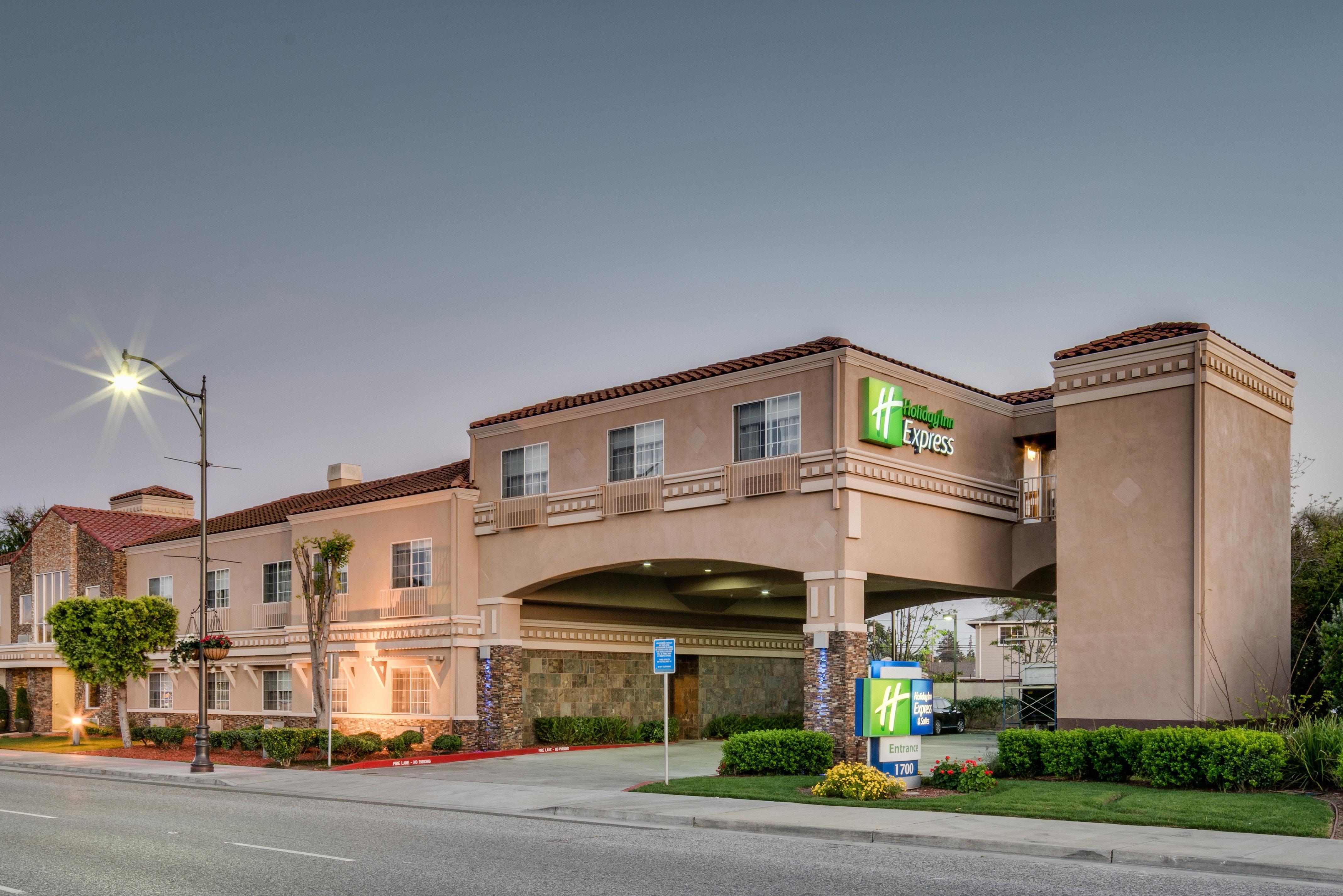 Holiday Inn Express & Suites Santa Clara By Ihg Zewnętrze zdjęcie